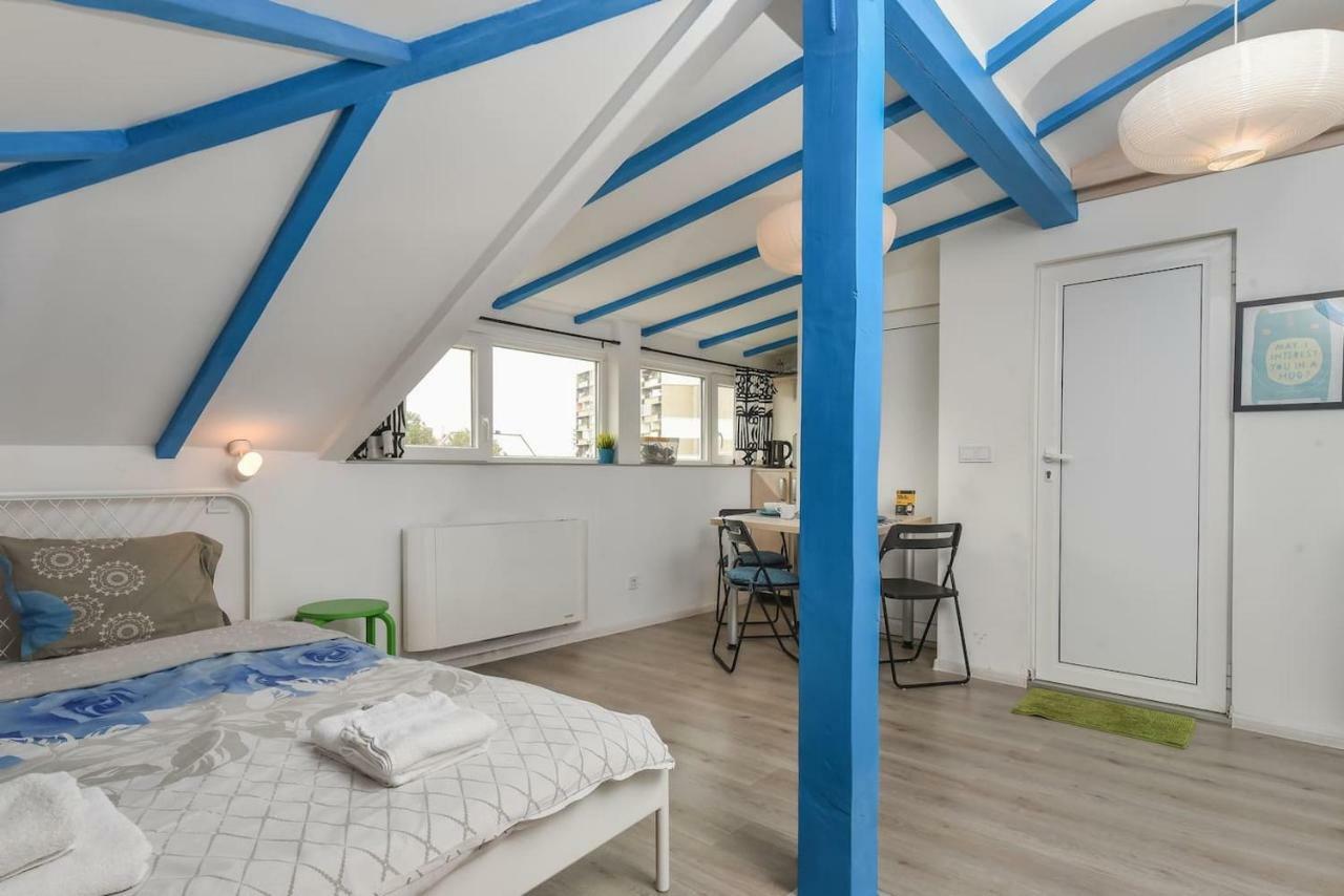 The Ivy House - A Cozy Attic Near The City Center By Flat Mаnager Sofia Bagian luar foto